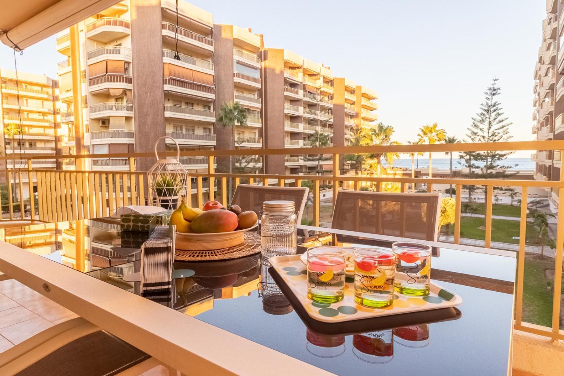 Apartamento Sofia Fuengirola Vistas Al Mar Atardeceres Magicos Luaran gambar